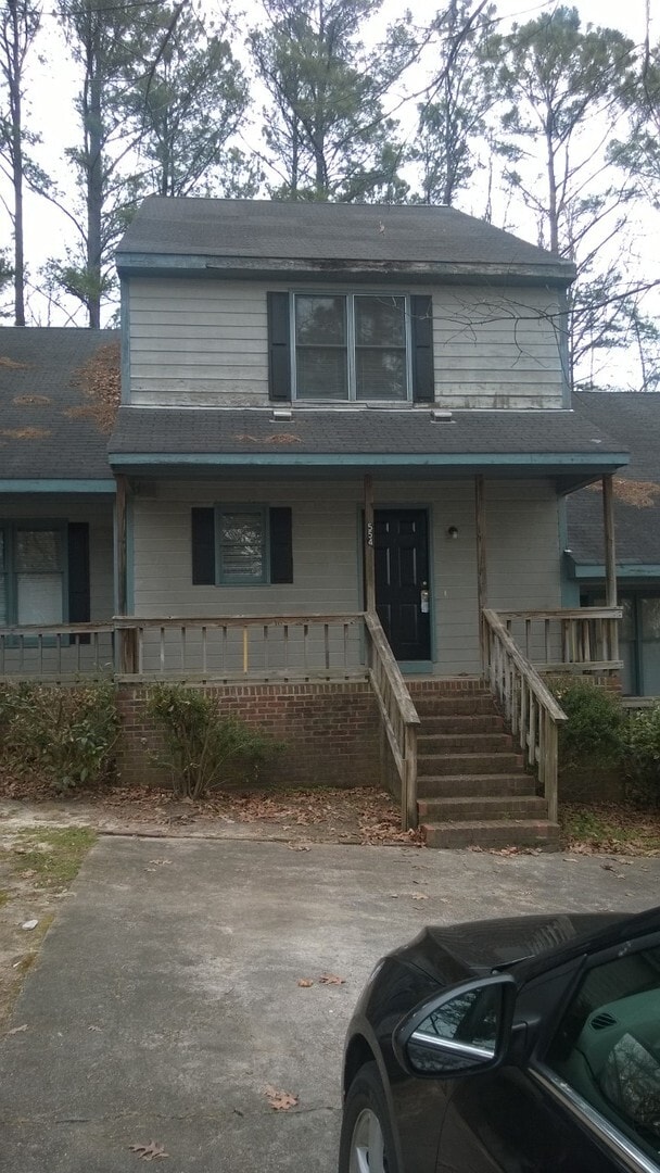 Building Photo - 554-556 Brent Rd