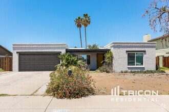 Building Photo - 10022 N 48th Ave