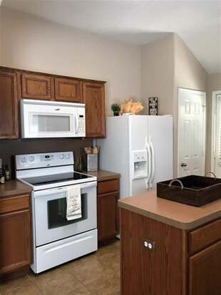 Foto del edificio - 3681 Piney Point Rd