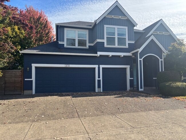 Building Photo - Wonderfully Designed Craftsman Home with P...