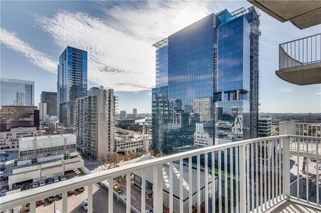 Building Photo - 360 Nueces St
