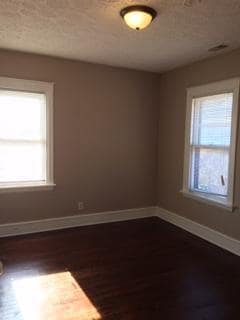 Building Photo - 305 First St