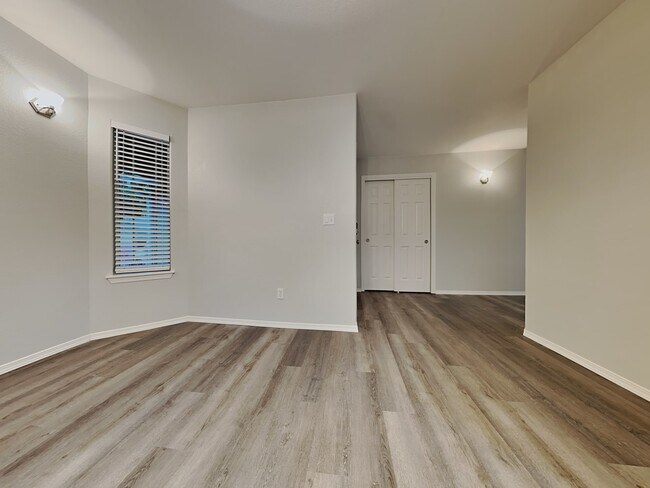 Foto del edificio - 8342 55th Ave SE