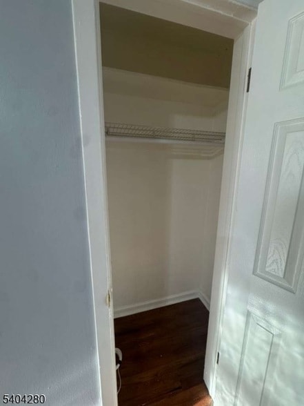 Building Photo - 711 Plainfield Ave