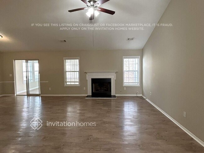 Foto del edificio - 3763 Laurel Green Way