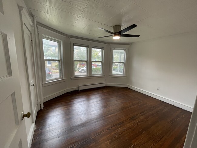 Building Photo - 608 Lippincott Ave