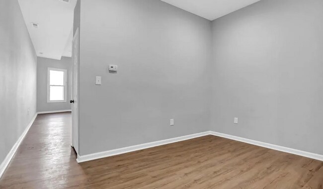 Foto del edificio - Beautifully Updated Townhome in Prime Location – Move-In Ready!