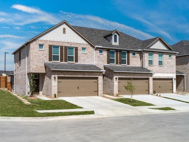 Feel right at home in a 3-bedroom townhome with room to grow and entertain. - Amavi Celina