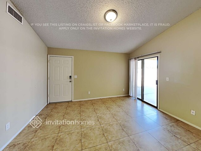 Building Photo - 1411 S Quinn