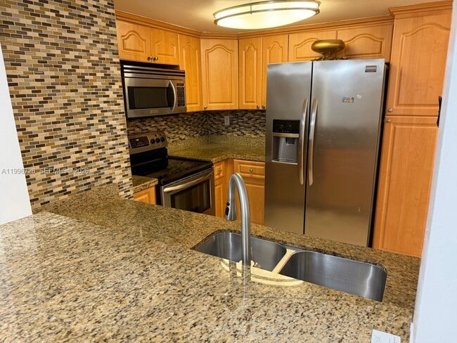 Foto del edificio - 365 NW 85th Ct