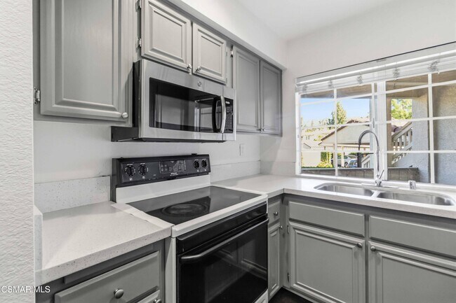 Foto del edificio - 631 Oak Run Trail