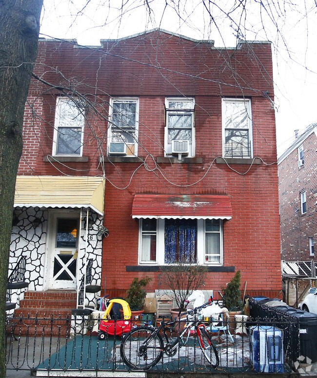 Building Photo - 36 Bay 37th St