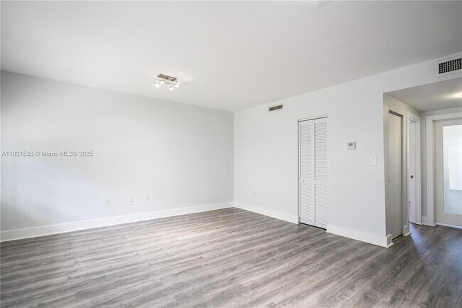 Foto del edificio - 331 85th St