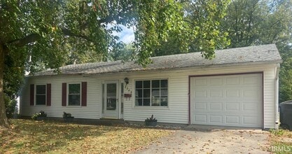 Building Photo - 2305 Summerfield Dr