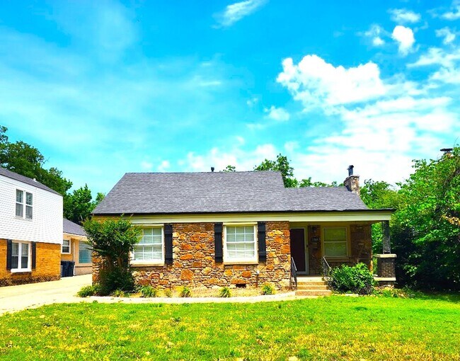 Foto del edificio - 2 Bed 1 Bath 1 Car Garage in ATKINSONS HI ...