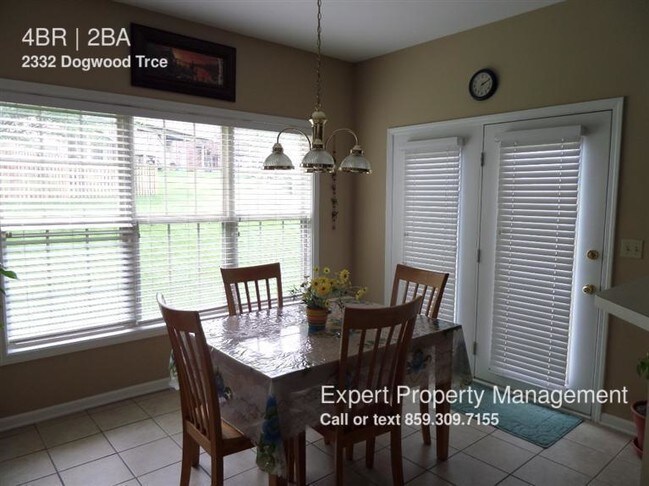 Foto del edificio - 2332 Dogwood Trace Blvd