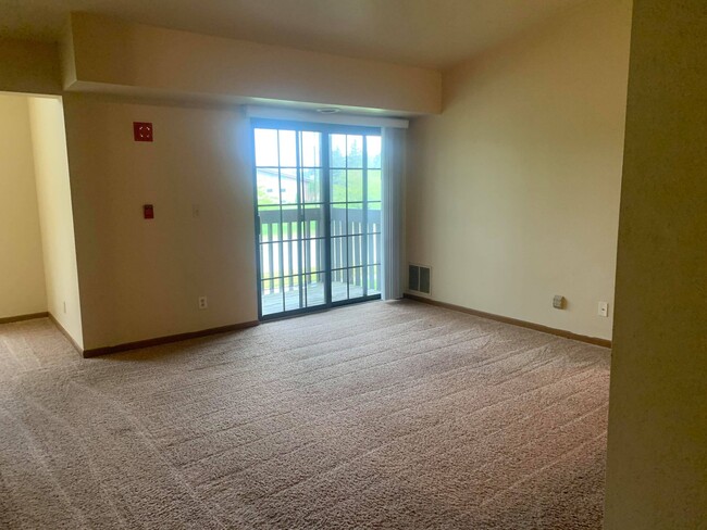 Foto del edificio - 1070 Prospect Ave