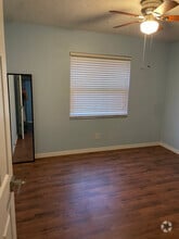 Building Photo - 537 Trend Rd