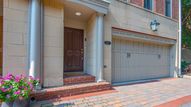 Building Photo - Waterfront living in the heart of Canton!