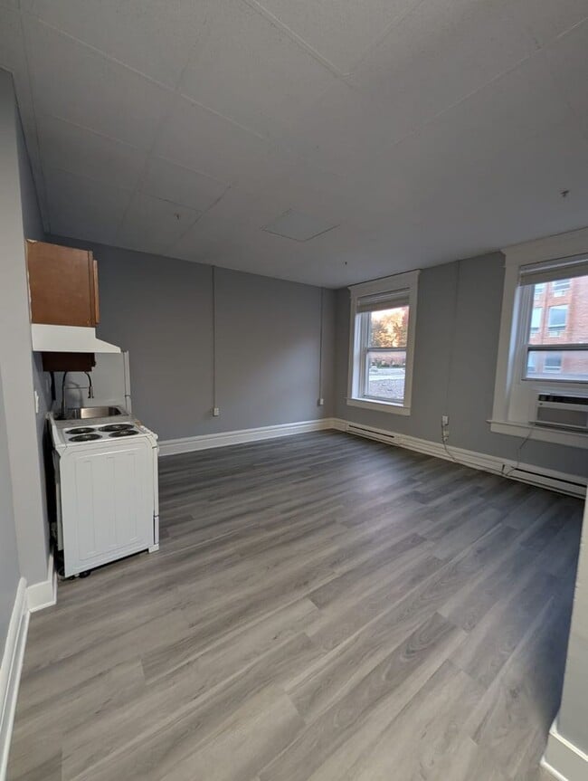 Interior Photo - Franklin Park Apartments