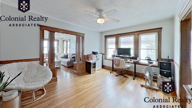 Building Photo - 22 Putnam St