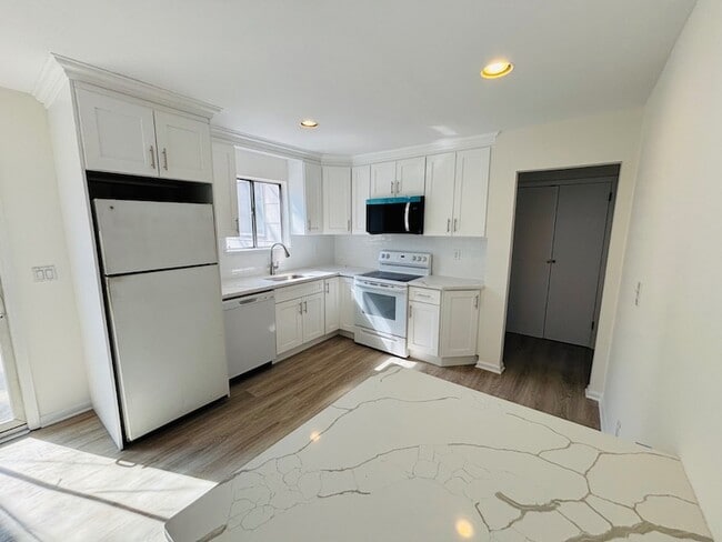 Photo - 21 Anstice St Apartment