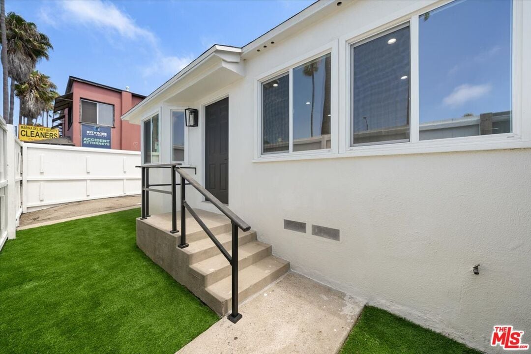 Foto principal - 702 Washington Blvd