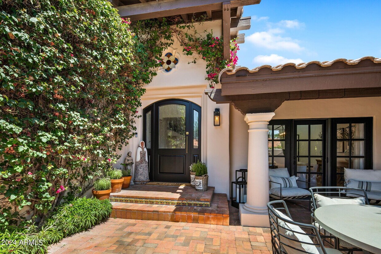 Foto principal - 9836 E Topaz Dr
