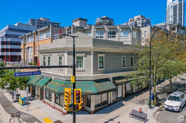 Tradewinds at the Quay