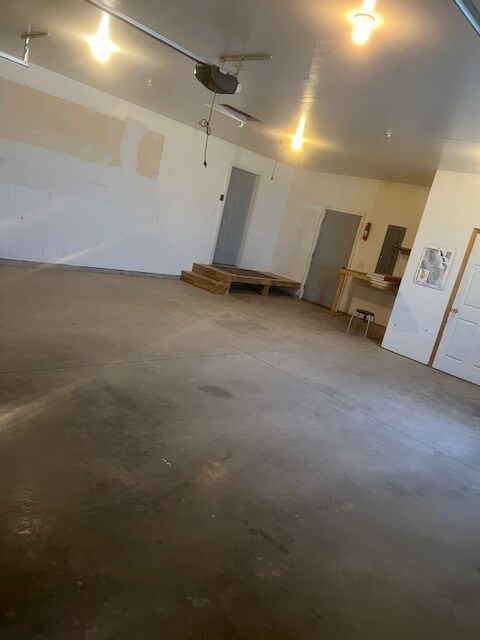 Building Photo - 371 Stampmill Ln