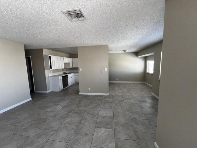 Building Photo - 6941 Appleton Dr