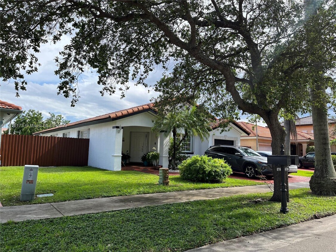 Primary Photo - 8724 NW 143rd Terrace