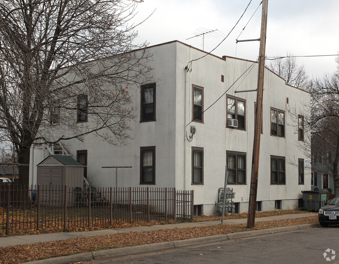 Foto del edificio - 462 7th St W