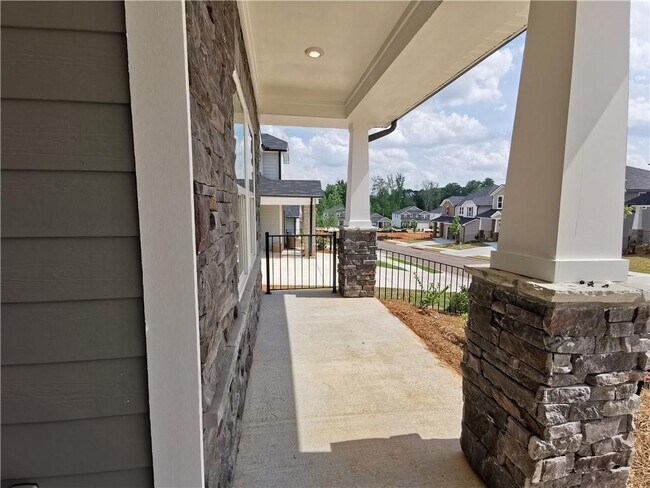 Foto del edificio - 6017 White Sycamore Pl