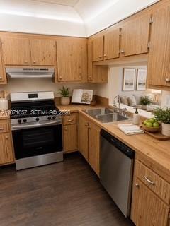 Foto del edificio - 3720 N Pine Island Rd