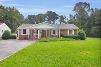 Building Photo - 120 Bernhurst Rd