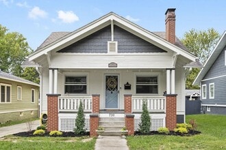 Building Photo - 731 S Weller Ave