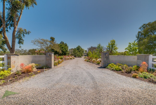 Building Photo - 5159 Del Mar Mesa Rd
