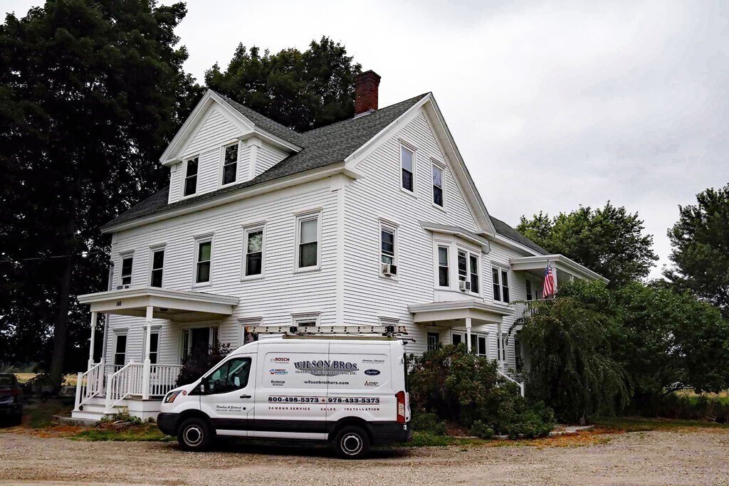 Primary Photo - 140 Redstone Hill Rd