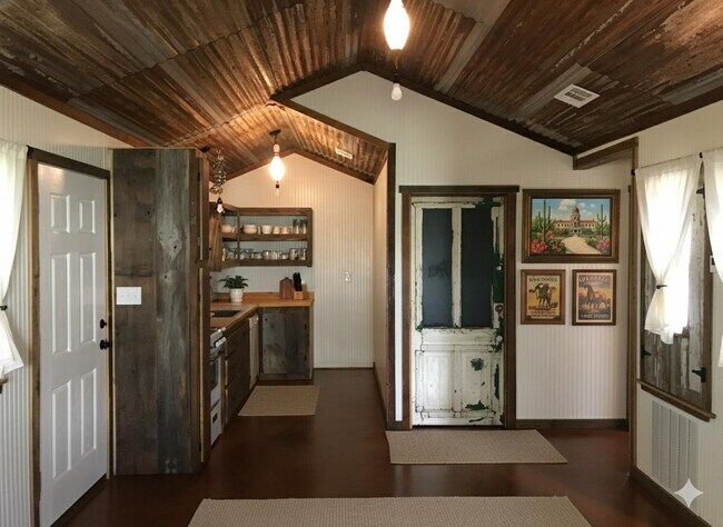 Foto del edificio - 601 Live Oak St