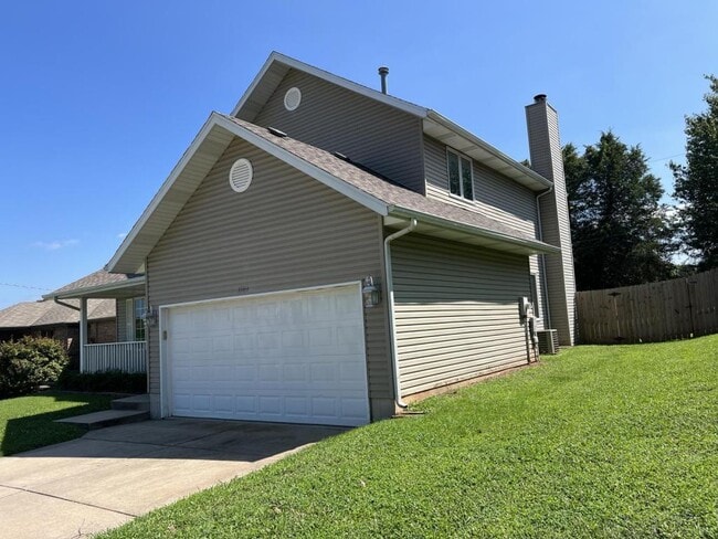 Foto del edificio - 1504 W Highpoint Cir