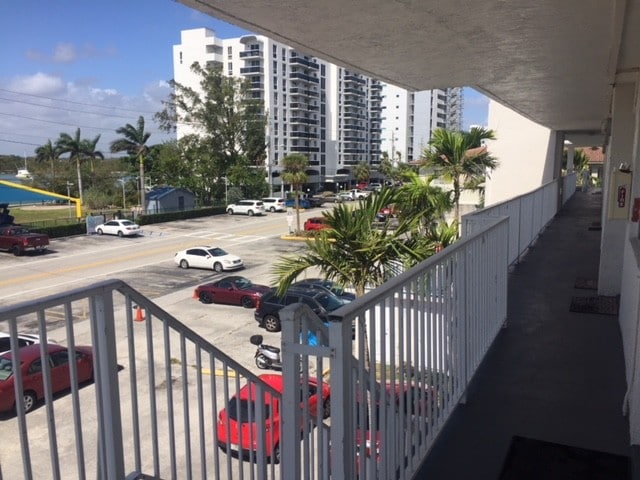 Foto del edificio - 7917 West Dr