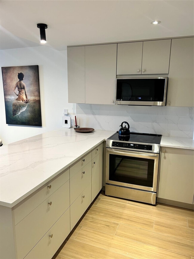 Foto del edificio - 1421 S Ocean Blvd