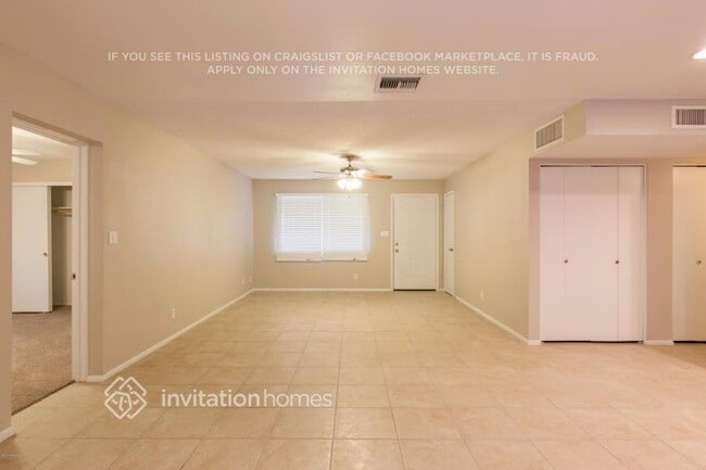 Building Photo - 1800 W Mountain View Dr