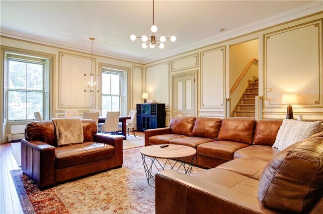 Foto del edificio - 72-66 Webster St