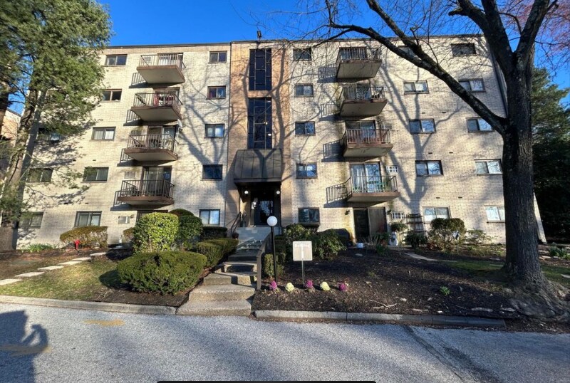 400 Glendale Rd Unit I45, Havertown, PA 19083 Condo for Rent in