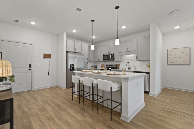Building Photo - HoM at Pooler