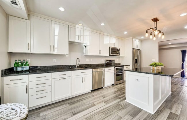 Photo - 5338 Anchor Ct Townhome