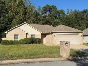 Building Photo - 317 Autumn Dr