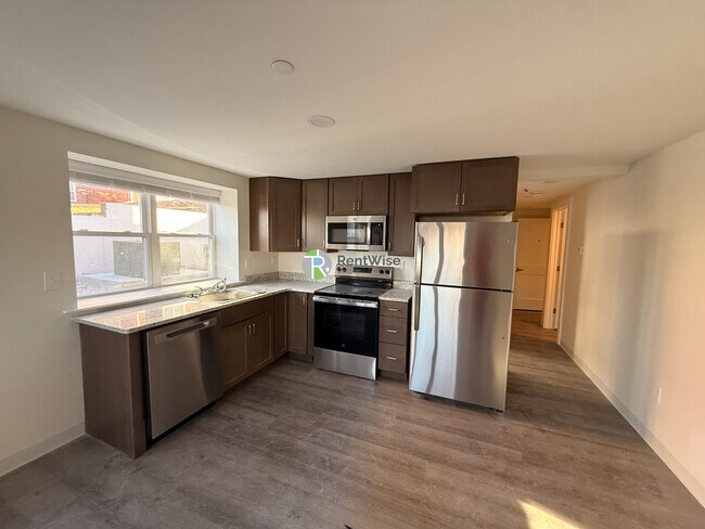 Building Photo - 16 Beals Rd